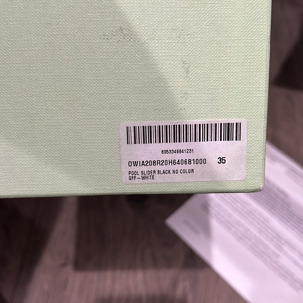 Off white pool slides - Picture 8 of 10